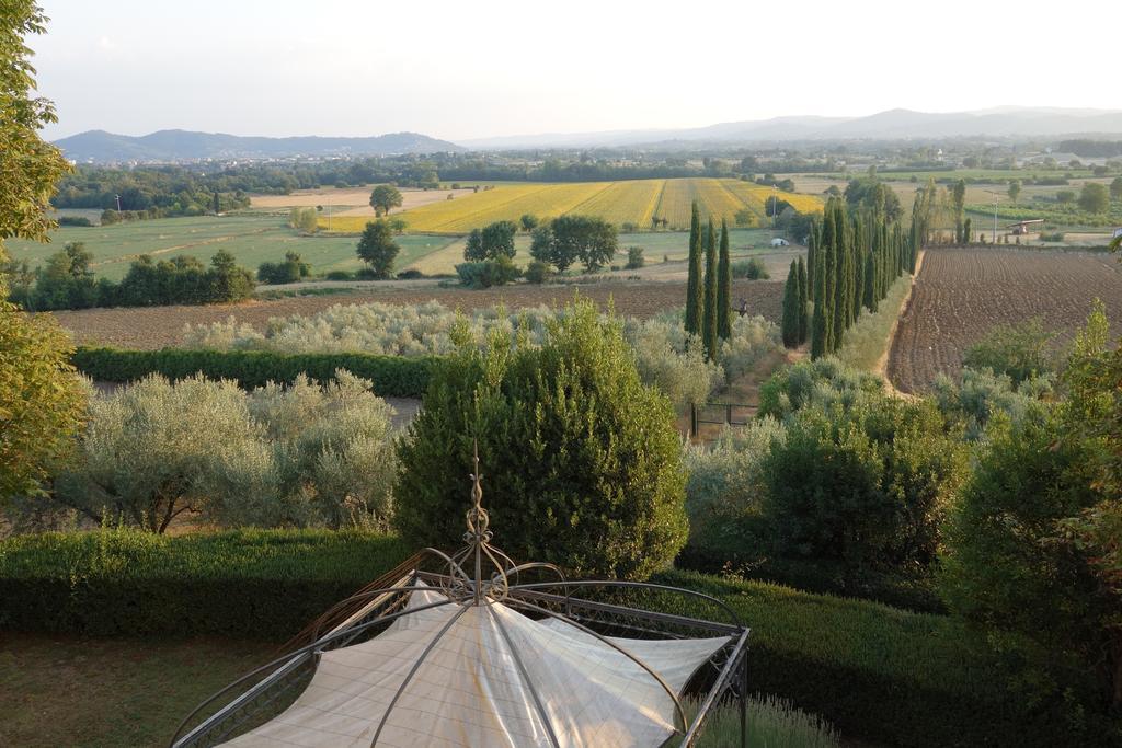 Bella Di Ceciliano Acomodação com café da manhã Arezzo Quarto foto